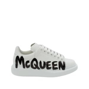 Sneaker McQueen Graffiti